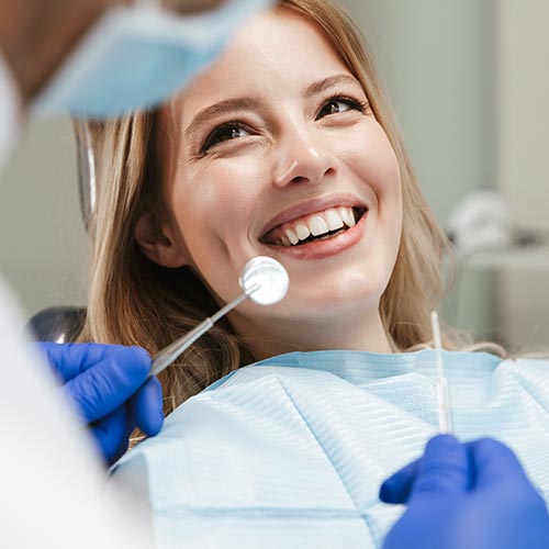 woman-at-the-dentist woman at the dentist
